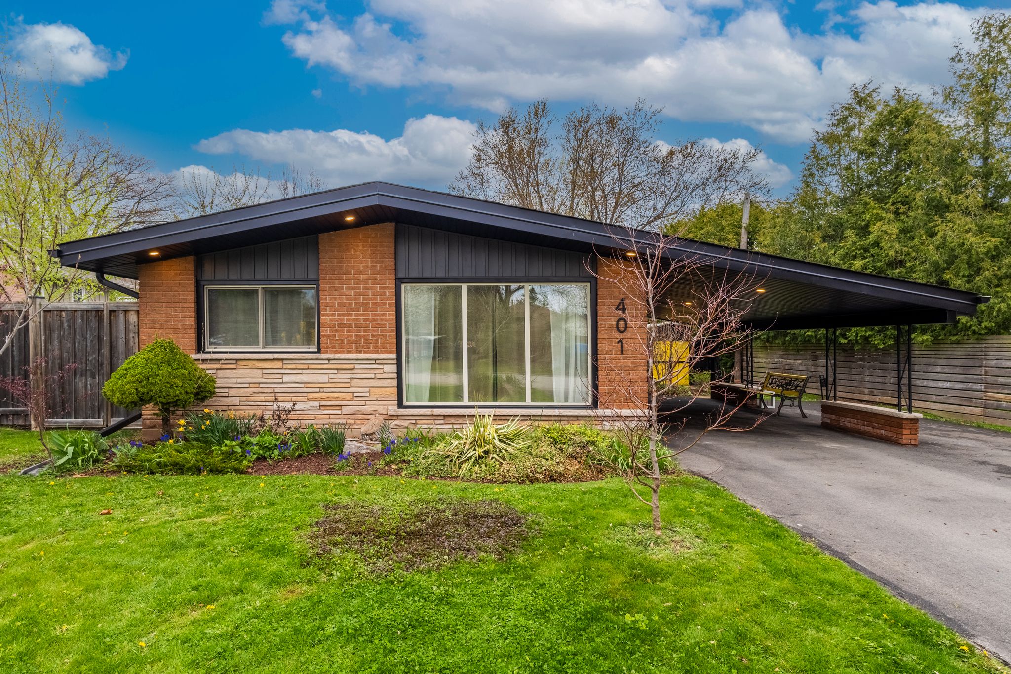 4 View the Property For Sale Interior and Exterior Photos